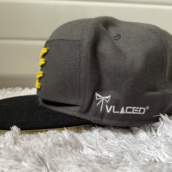V Laced Brand New Lace Up SnapBack - Picture 2 of 4